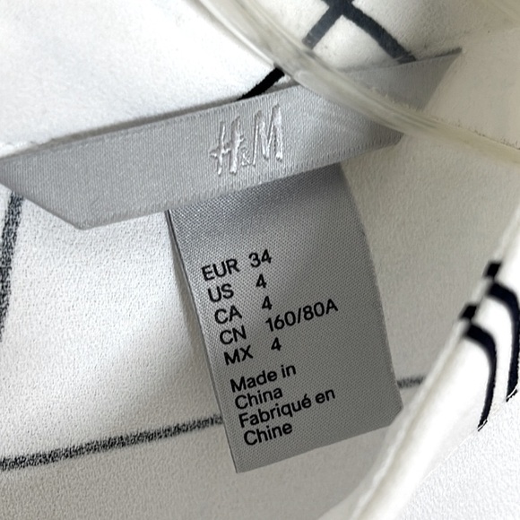 ❤️ 🆕 H&M Blouse Size 4 - Picture 5 of 5